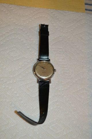 Vintage Mens Timex Self - Winding Watch.  Runs.  Good.