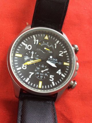 Chuncky Large Men’s Pulsar Chronograph Military Style Watch
