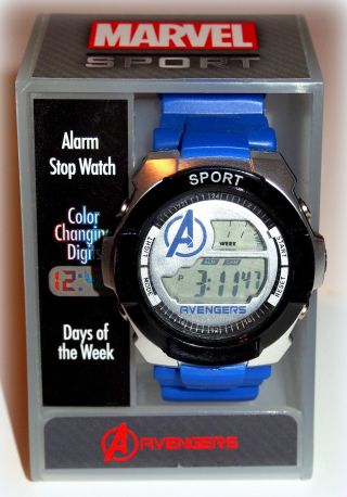 Marvel Avengers Superhero Blue Strap Sport Watch Color Changing Light Day Alarm