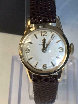 Vintage 18k Gold Omega 17j Ladies Watch Cal 244 Circa 1950 - 60 