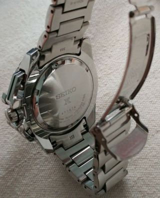 Seiko SSC275 Prospex Sky Solar Chronograph Stainless Steel Men ' s Watch,  2 straps 7