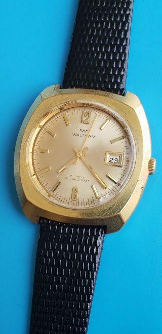 Vintage Waltham 17 Jewels Mechanical Mens Watch Cal.  R74 88b 70s Model