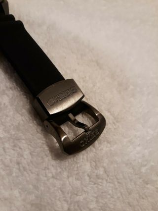 Seiko Men ' s Prospex Black & Gold Samurai Rubber Strap 200meter Automatic Watch 3