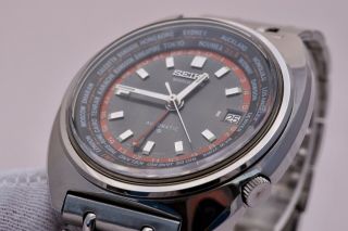 Vintage Seiko World Time watch 6117 - 6400.  Great Shape. 2