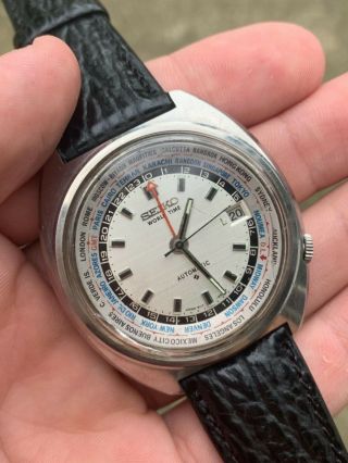 Extremely Collectible Rare Vintage Seiko 6117 - 6400 World Time Date Automatic