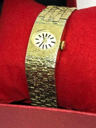 Ladies 1973 Caravelle (bulova) Gold Plated 17j Mechanical Watch.