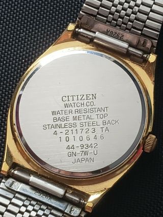 Vintage Citizen Quartz Gold Tone Men ' s Watch Needs Battery. 4