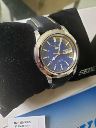 Seiko 5 Automatic Pre - Owned Snkk27,  Papers,  Certificate And Extra Strap