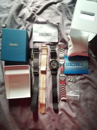 Seiko Day - Date Srp775 Wrist Watch For Men