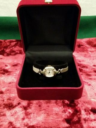 Bulova Vintage Ladies 10k Gold Filled,  21 Jewels,  Mechanical Wrist Watch.