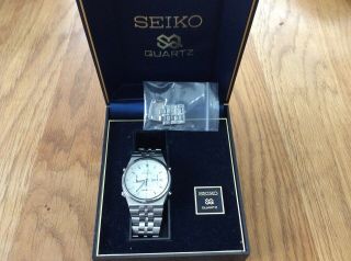 Vintage Seiko 7a38 - 7060 Chronograph Day/date Quartz Men 