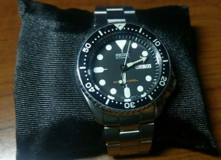 Seiko Skx007 Brushed Stainless Steel Automatic Wrist Watch For Men