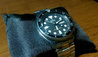 Seiko SKX007 Brushed Stainless Steel Automatic Wrist Watch for Men 2