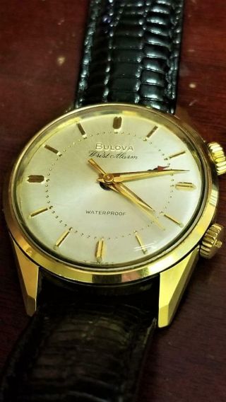 1967 Bulova Wrist Alarm Waterproof 11aerc 17 Jewel Gold Watch,  Alligator Band