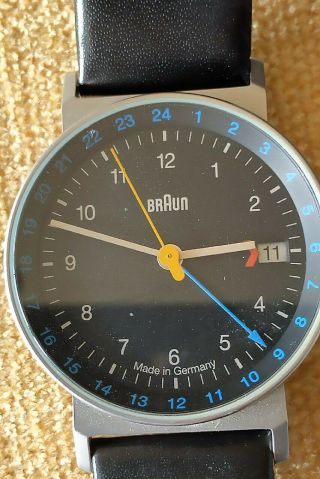 Braun Wristwatch - Quartz With Second Hand To Show Time In 2 Time Zones