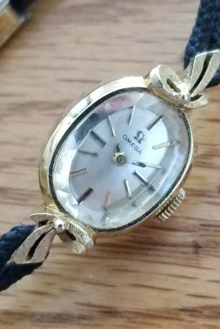 Vintage Solid 14k Gold Ladies Omega Wristwatch
