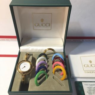 Vintage Authentic Gucci 11/12.  2 Lady’s Watch With Interchangeable Bezels