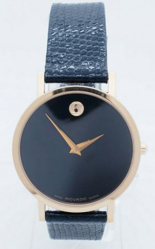 Mens Movado Museum 87 - 45 - 882 Gold Tone Swiss Quartz 31mm Wrist Watch Wbox & Card