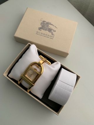 Burberry Women’s Bracelet Watch Swiss Made Stainless Steel Metallic Gold
