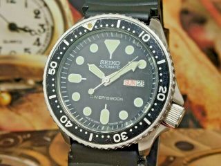 Vintage Seiko Diver 200 Meter Wrist Watch Automatic 21 Jewels Day Date Cal 7s26
