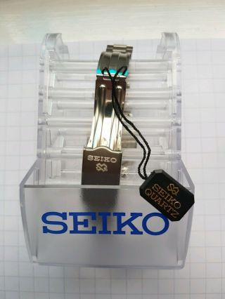 Seiko A639 - 5000 LCD Digital Vintage Watch 1980 Silver Stainless Alarm 5