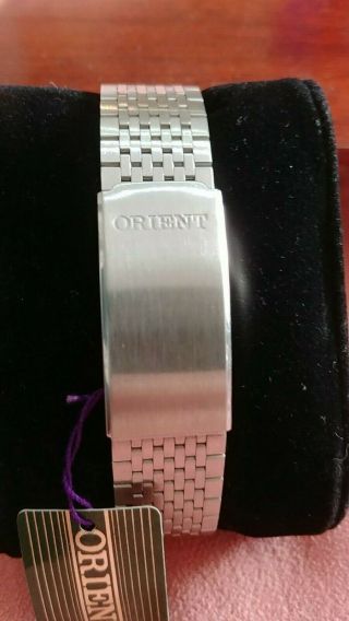 Orient lcd music alarm melody watch mirror dial.  700101 - 40 LP. 5