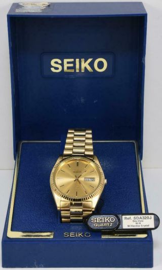 1980s Nos Seiko Sq 5y23 8a60 8c4l Gold Bi - Polish Day Date Stainless Steel Watch