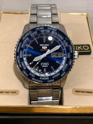 Seiko 5 Automatic Srp125 Watch W/ World Time