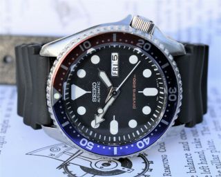 Vintage Seiko 7s26 - 6020 Divers Automatic Day Date Men 