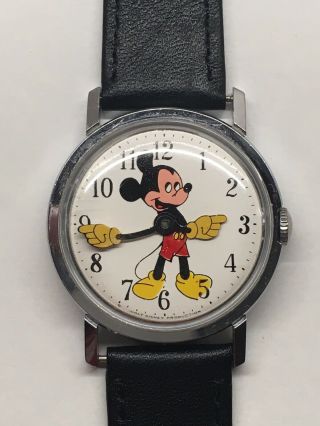 Vintage 1960s Timex Mickey Mouse Wrist Watch Mens Large 34mm Moon 1969