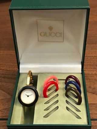 Vintage Authentic Gucci 11/12.  2 Lady’s Watch With 6 Interchangeable Bezels