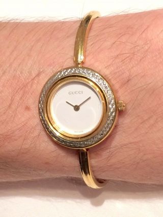 Vintage Swiss GUCCI 11/12.  2 Bracelet Watch ft.  Diamond Bezel Surround 3