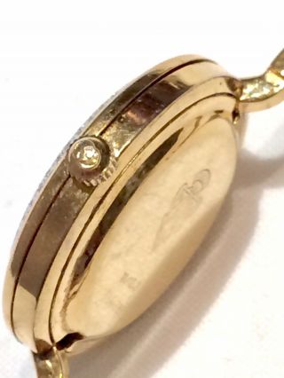 Vintage Swiss GUCCI 11/12.  2 Bracelet Watch ft.  Diamond Bezel Surround 8