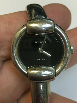 Gucci 1400l Ladies Stainless Steel Bangle Watch With Sapphire Crystal