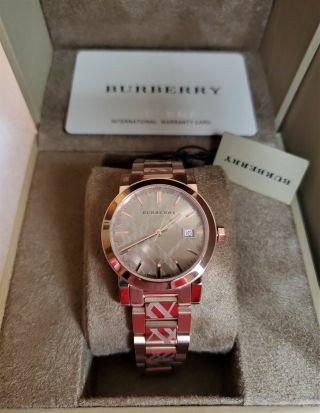 Authentic Burberry Bu9146 Rose Gold Stainless Steel 34mm Women Watch