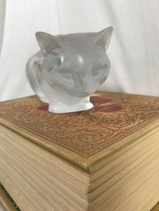 Lalique France Signed Frosted Crystal Crouching Cat Figurine 9.  5 " 11602