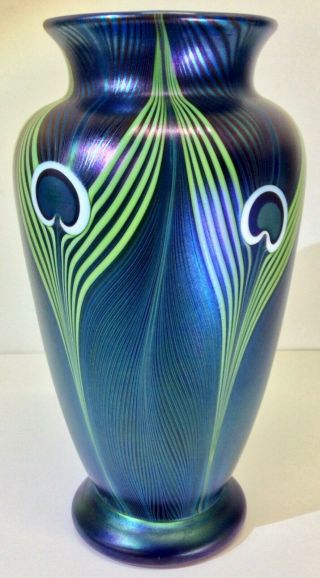 30 Off - - Vintage Orient And Flume Vase,  Blue Peacock,  Scott Beyers,  1980s
