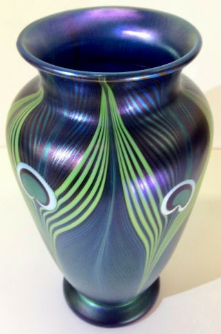 30 OFF - - Vintage Orient and Flume Vase,  Blue Peacock,  Scott Beyers,  1980s 3