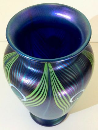 30 OFF - - Vintage Orient and Flume Vase,  Blue Peacock,  Scott Beyers,  1980s 4