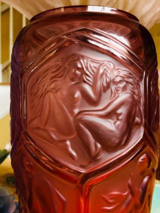 Lalique Cranberry Crystal Reclining Nudes Hesperides Vase 9.  3” Tall Perfection 6