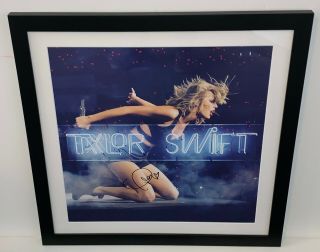 Taylor Swift Autographed Poster From 1989 Album Signed Beckett Bas (psa)