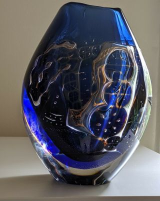 Edwin Ohstrom SIgned Orrefors Ariel Art Glass Vase Dove and Woman 3