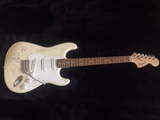 Bon Jovi Autograph Signed Guitar Fender JSA Hall of Fame Jon & Richie 3