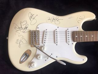 Bon Jovi Autograph Signed Guitar Fender JSA Hall of Fame Jon & Richie 4