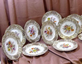 KPM 12 HAND PAINTED FLORAL BOUQUET w/RETICULATED GILT EDGE PLATES 9 