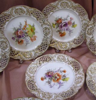 KPM 12 HAND PAINTED FLORAL BOUQUET w/RETICULATED GILT EDGE PLATES 9 