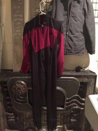 Star Trek Prop Costume Tng Next Generation Red Screen