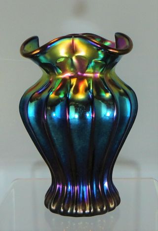 COLONIAL LADY VASE: 8