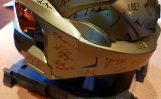 Halo 3 Bungie Staff Autographed Signed Master Chief Display Helmet (With Case) 7