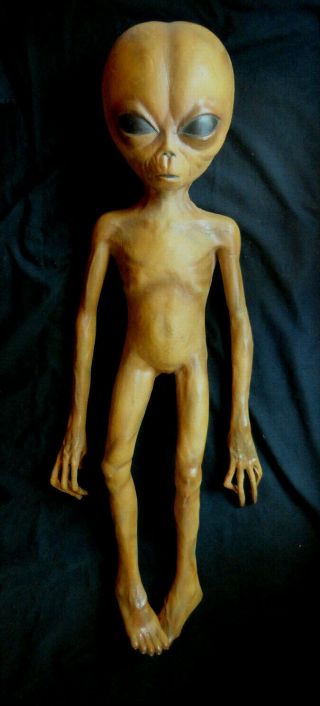 Very Rare Htf X - Files Alien Prop - Area 51,  Ufo,  Roswell -